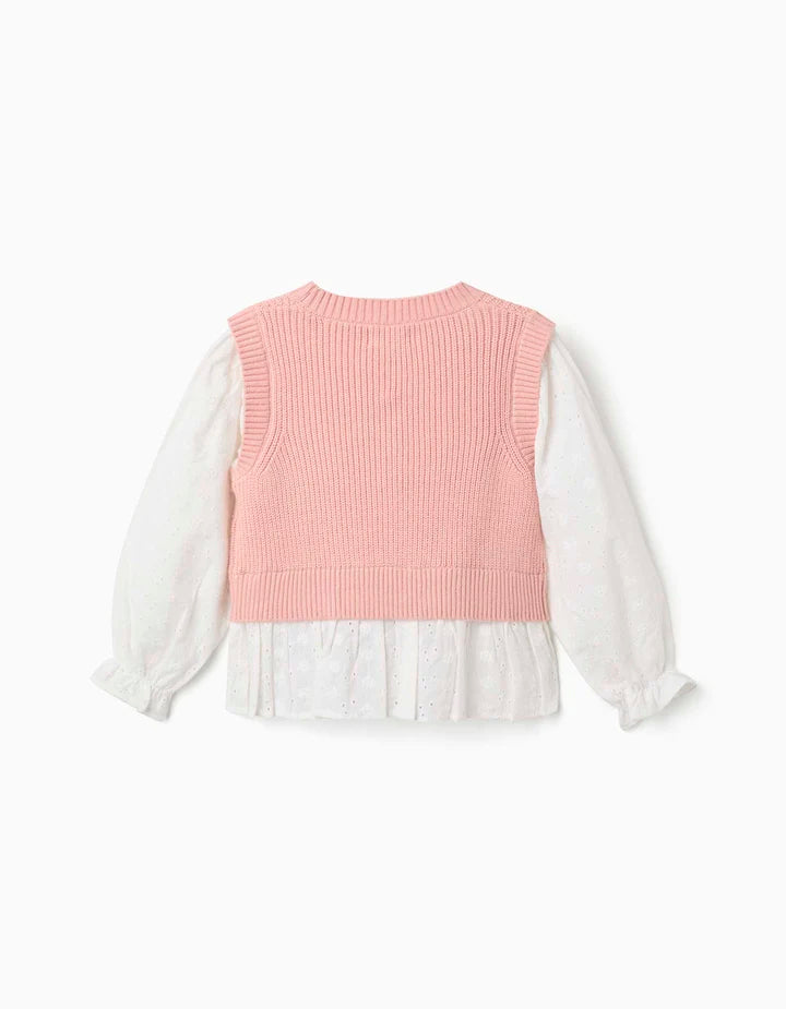 Set blusa blanca con chaleco  + Short cuadros y flores