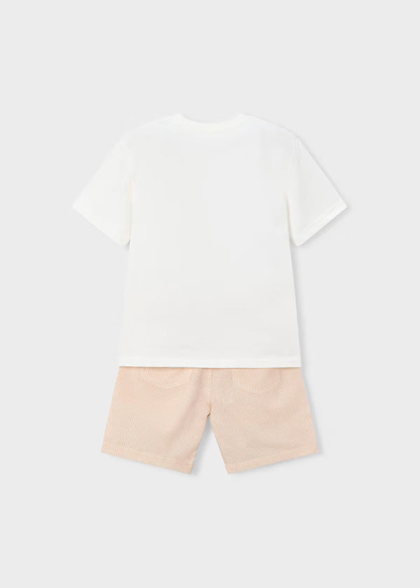 Conjunto bermuda mocca y camiseta con bordado niño