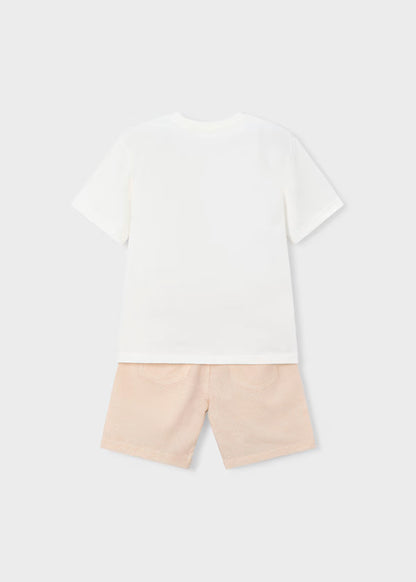 Conjunto bermuda mocca y camiseta con bordado niño