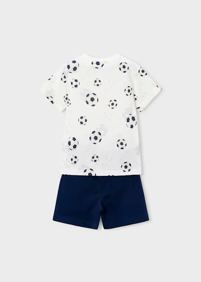 Conjunto bermuda marino y camiseta estampada
