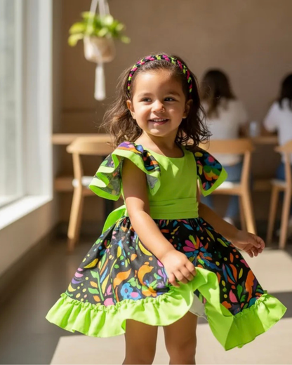 VESTIDO ADELITA TIPICO PATRIO ELEGANTE PETO VERDE FALDA FLORES NEGRA