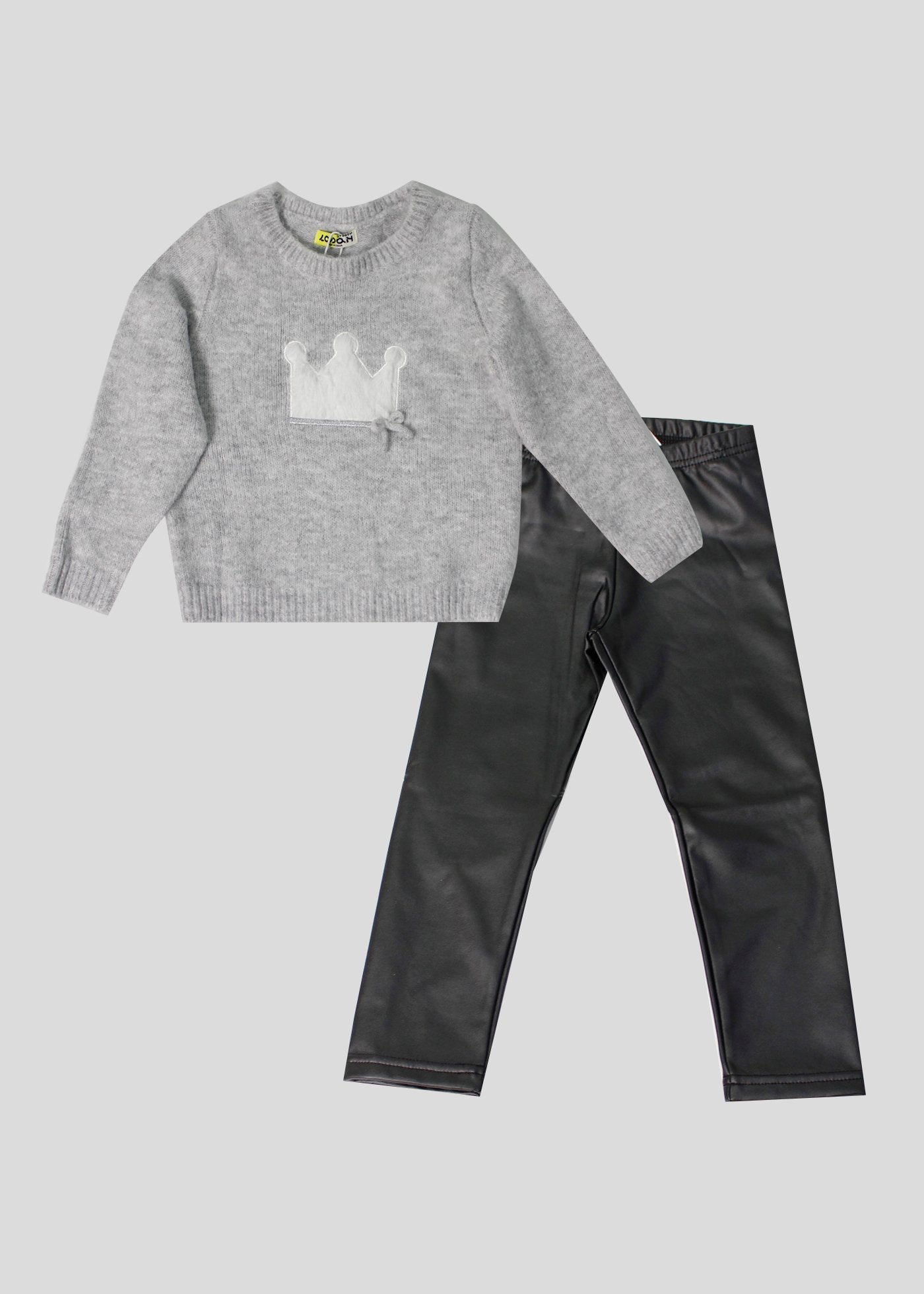 set jersey gris corona y pantalón vinipiel negro, marca losan