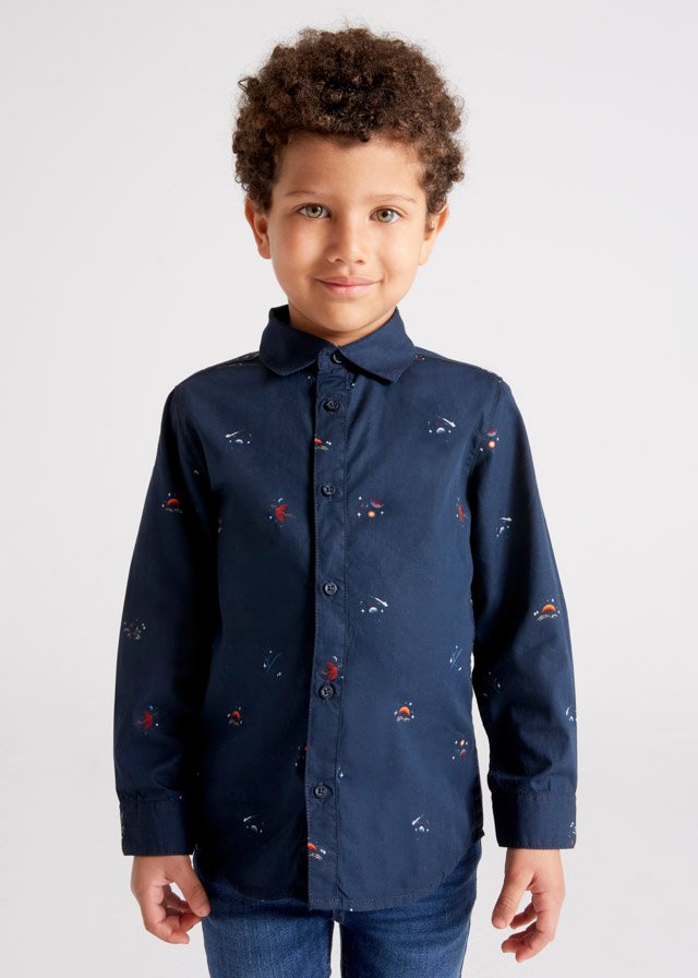 camisa azul marino estampada planetas estrellas