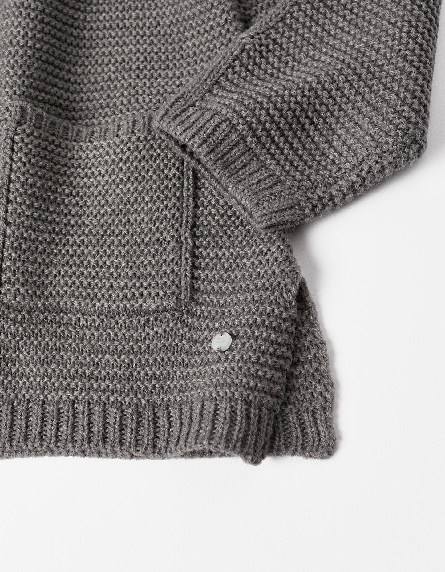 chaqueta de punto gris con capucha para niña