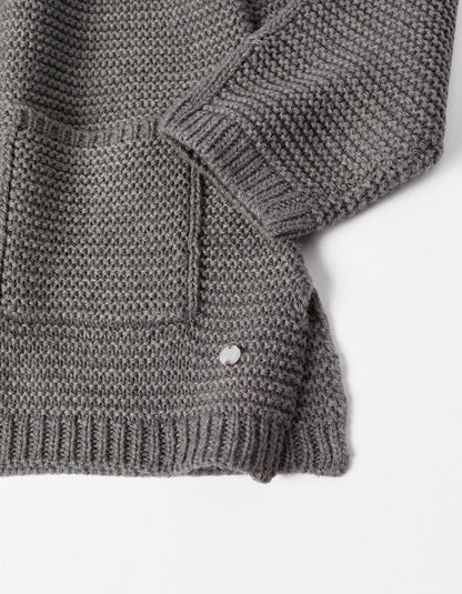 chaqueta de punto gris con capucha para niña