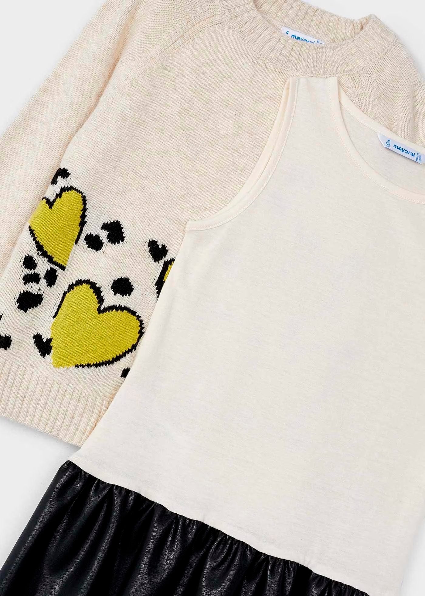 vestido arena corazones amarillos con falda negra polipiel