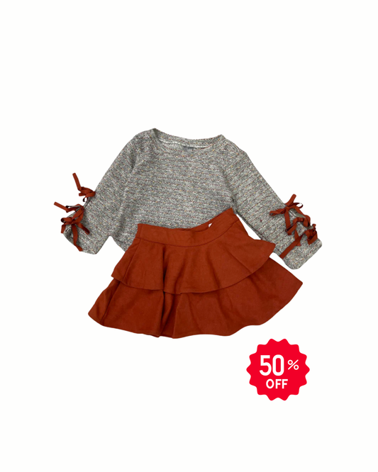Set suéter gris y falda gamuza color teja
