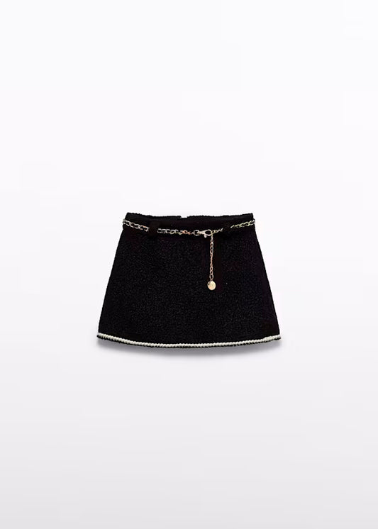 Falda Borreguito color negro cinto dorado