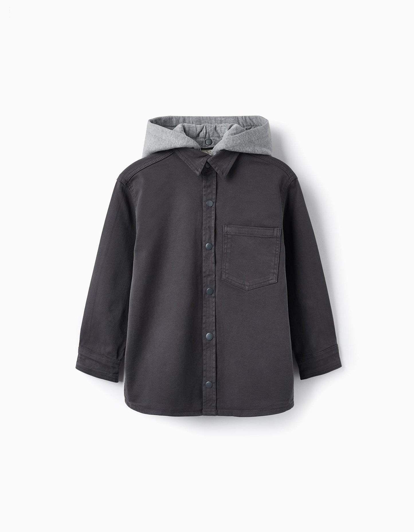 sobrecamisa gris  con gorro desprendible