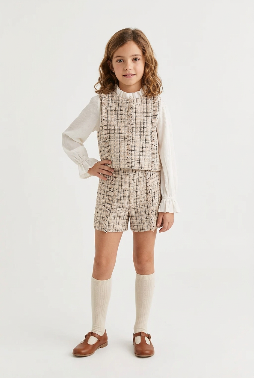 Conjunto bermuda tweed efecto camisa color mazapán