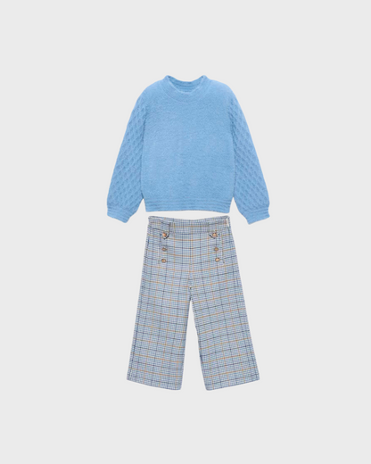 Conjunto jersey azul y pantalón a cuadros