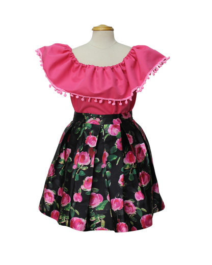 SET PATRIO TUTU CON BLUSA CAMPESINA ROSA CON POMPON ROSA, FALDA FLORES NEGRA