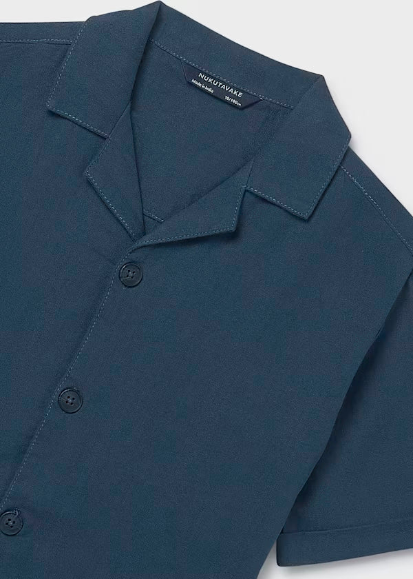 Camisa manga corta color azul atlantico
