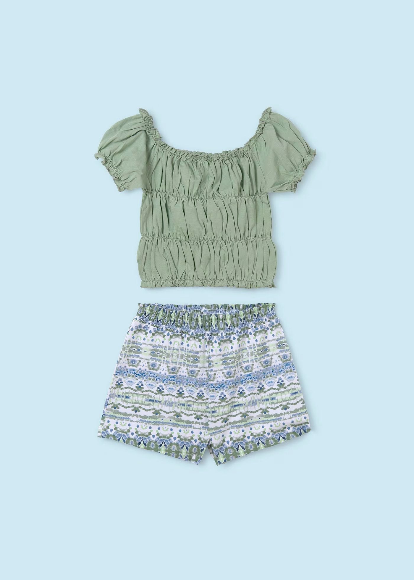 conjunto 2 piezas,verde menta. blusa smoke y short