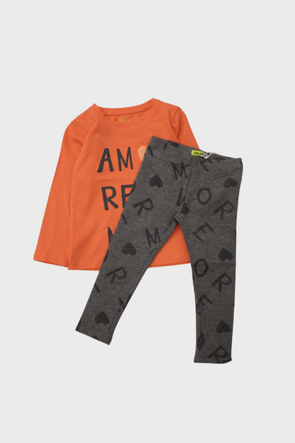 set blusa amore y leggins gris con letras