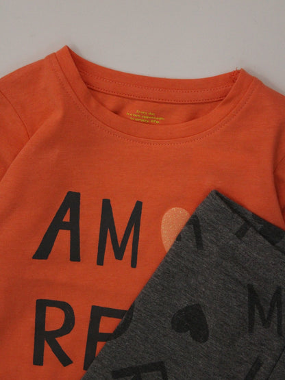 set blusa amore y leggins gris con letras