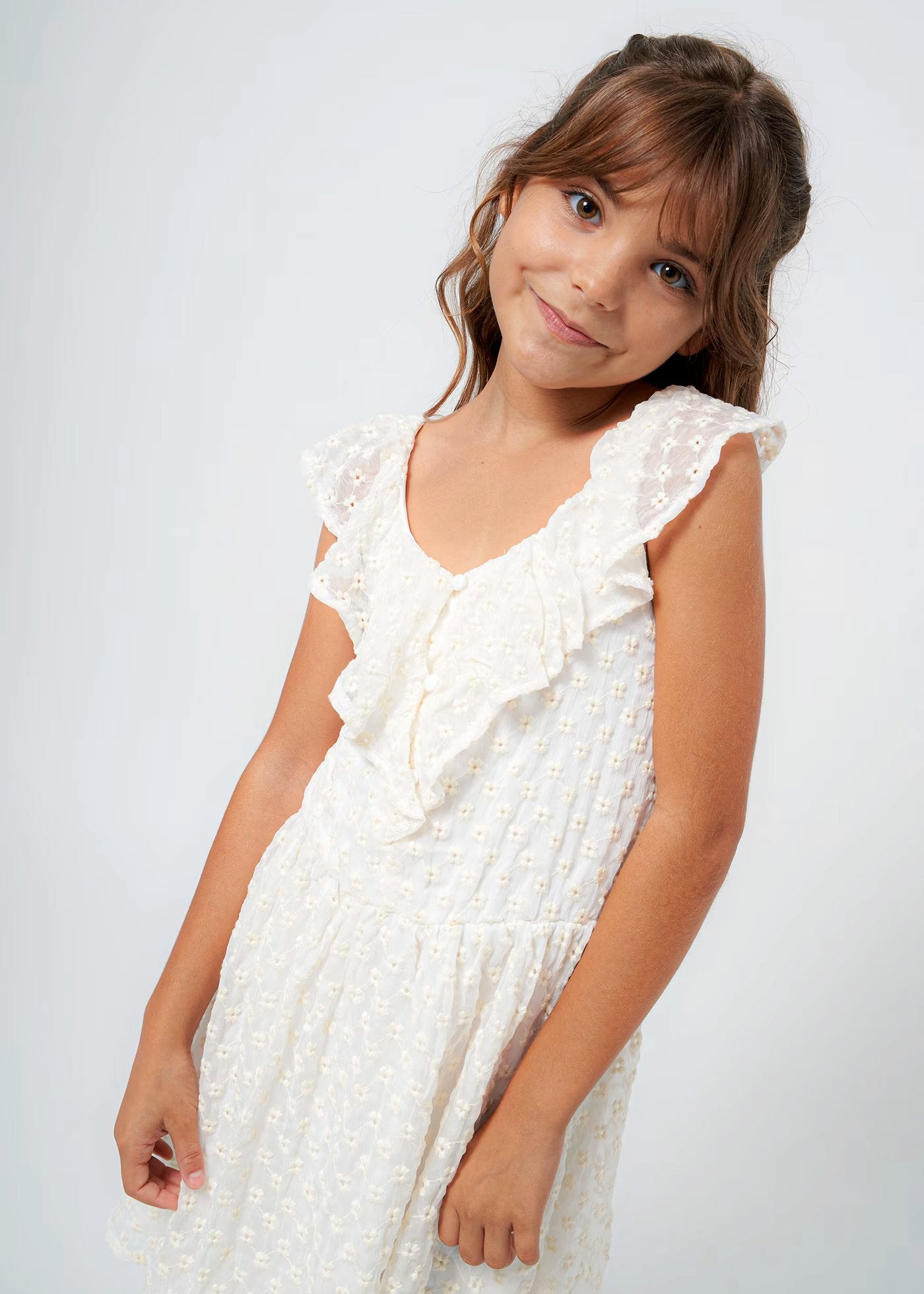 vestido bambula, bordado color beige