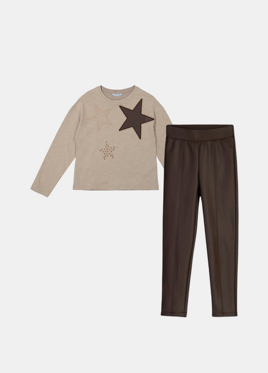 set pantalón vinipiel café y suéter estrellas