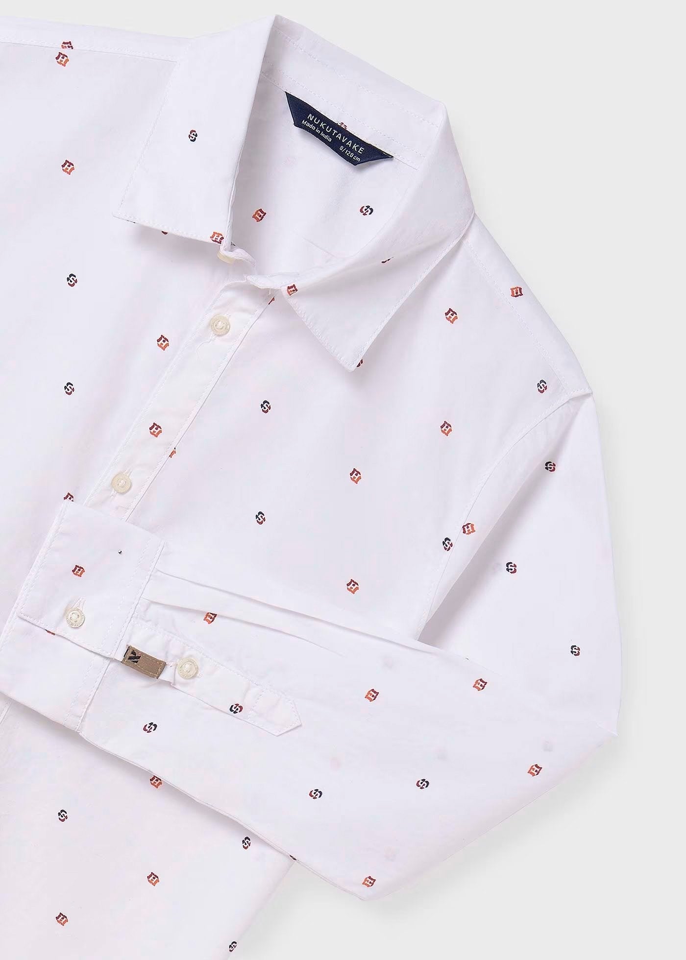 camisa blanca manga larga con prints