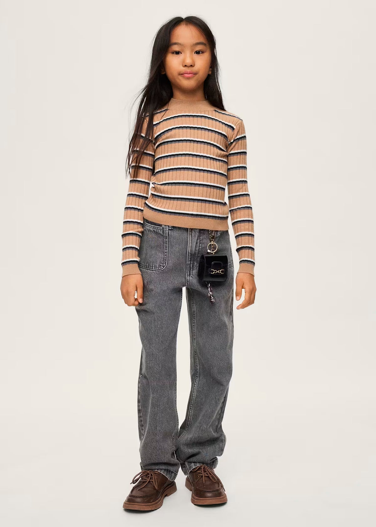 Pantalón relaxed fit color gris