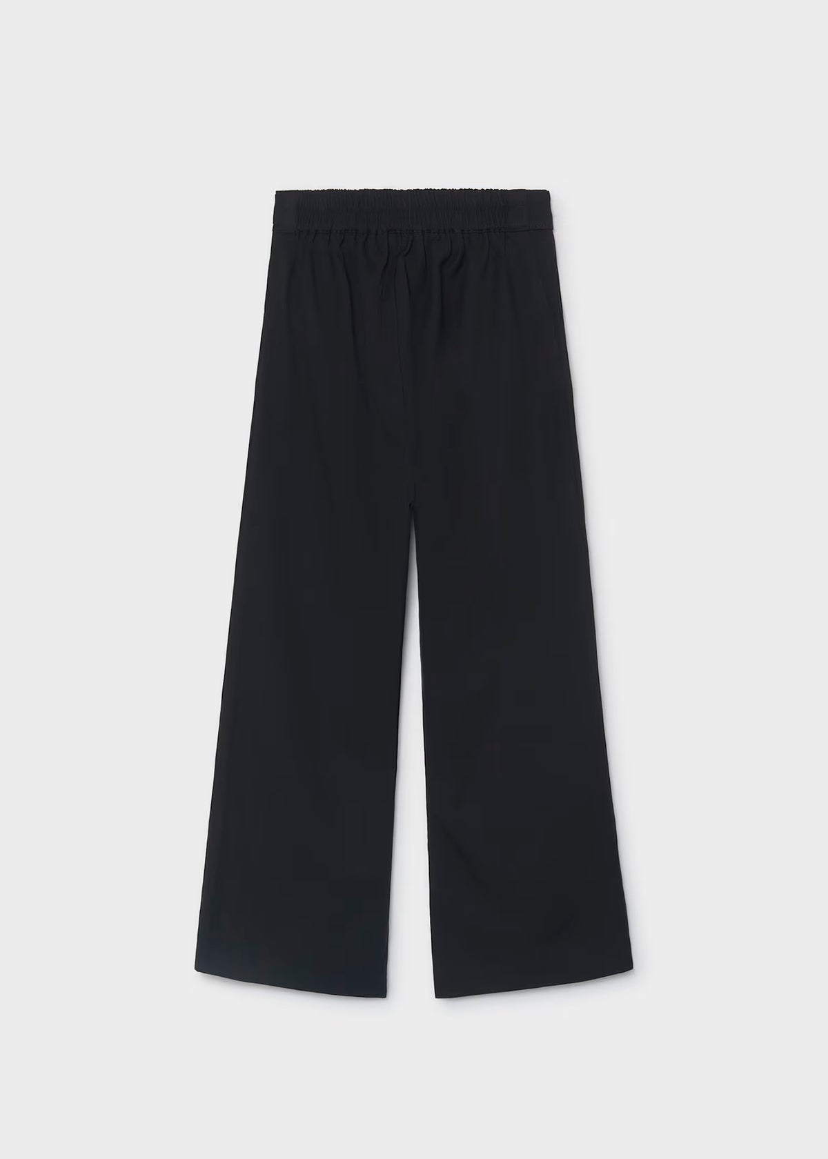 Pantalón pinzas color negro