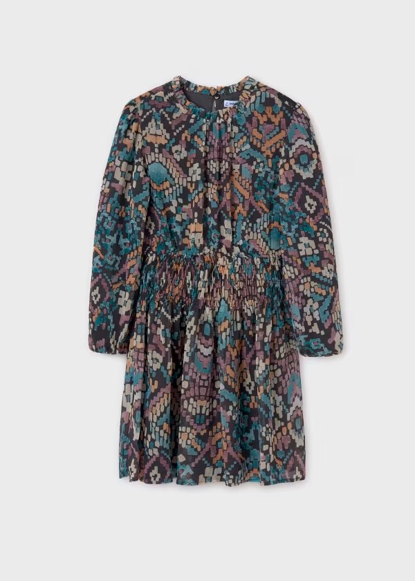 vestido patrones de colores, con smoke en cintura