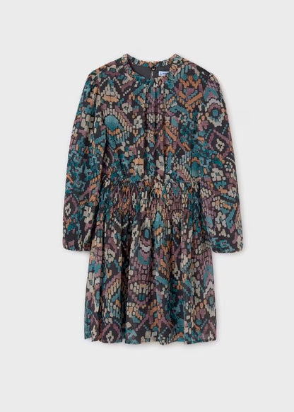 vestido patrones de colores, con smoke en cintura