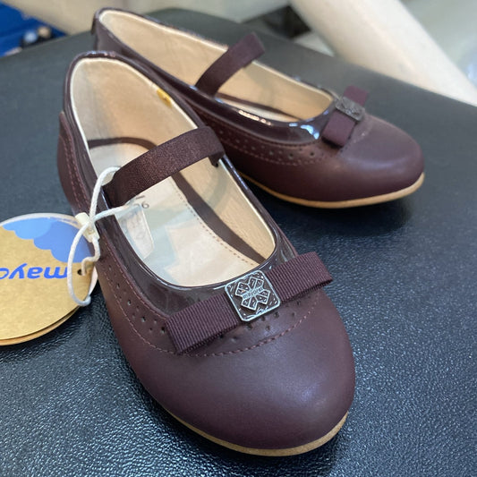 zapato color vino mayoral