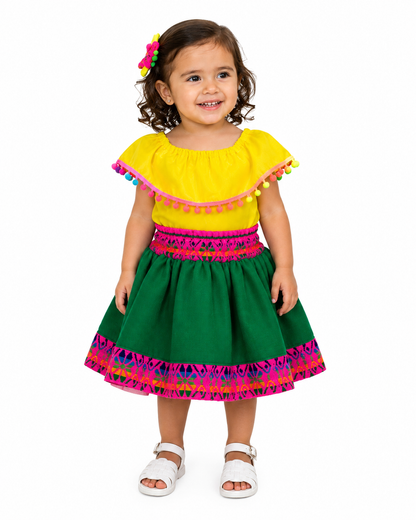 SET PATRIO TUTU CON BLUSA CAMPESINA AMARILLA POMPON ARCOIRIS, FALDA CAMBAYA VERDE