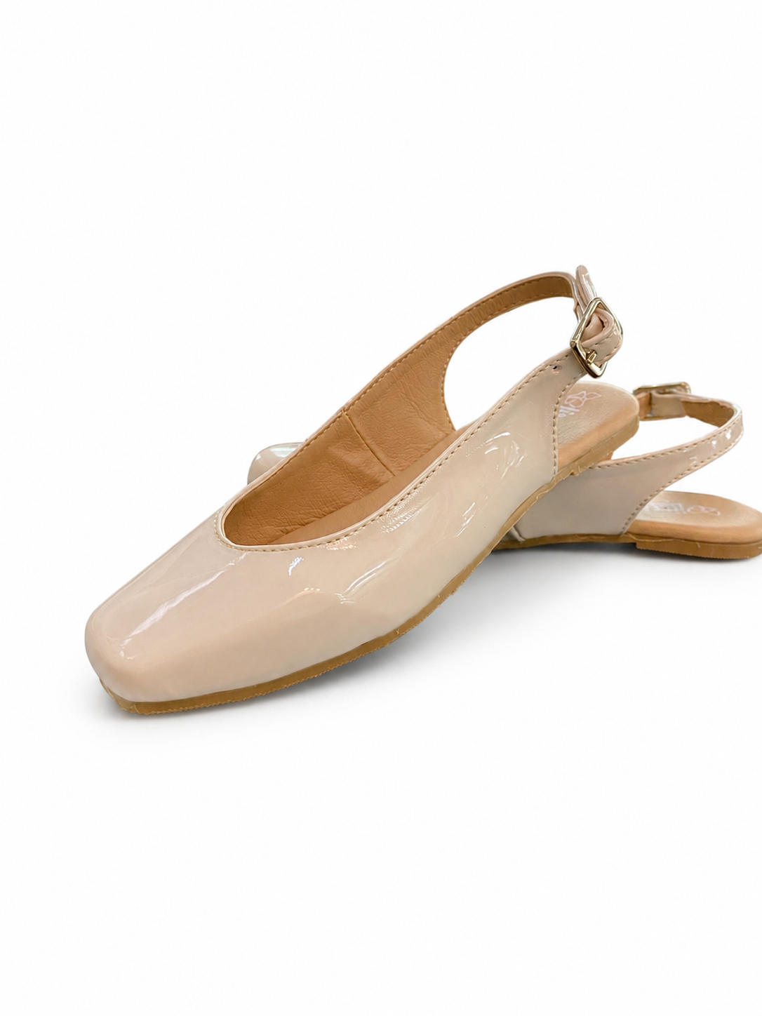Zapato Charol Destalonado color Beige MIga