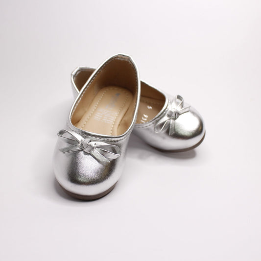 zapato plata metálico moñito al frente