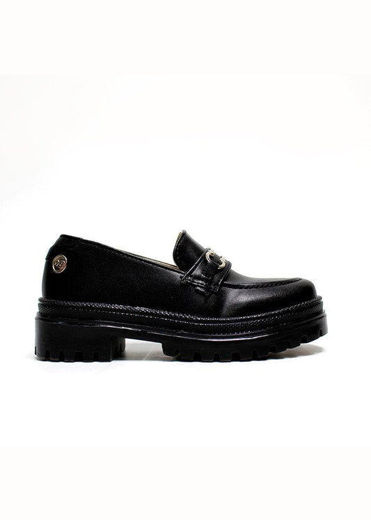 mocasín color negromate aplicación plata