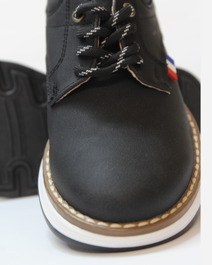 Zapato negro cordones bicolor