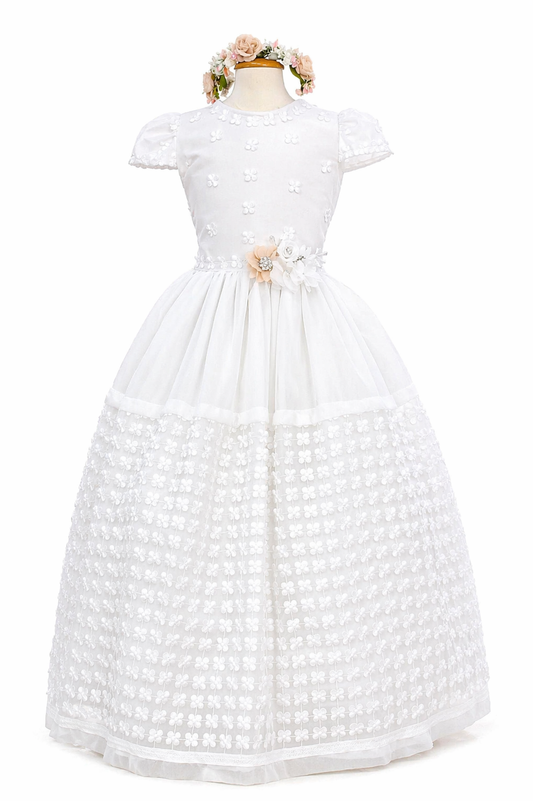 Vestido de primera comunión, color blanco, broche prendedor con aplicación en cintura