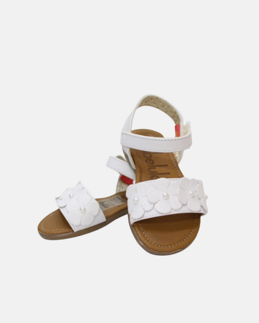huarache color blanco con flores perla calada