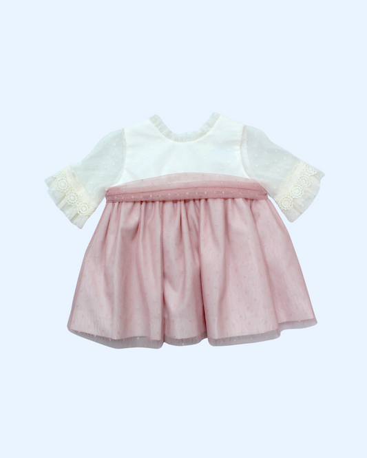 Vestido manga francesa, tonos blanco y rosa