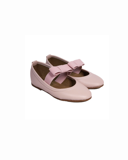 zapato color rosa con moño listón