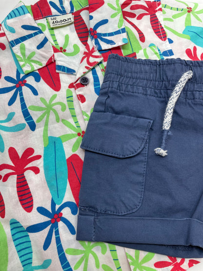 Set camisa palmas con short azul bolsas laterales, bebe