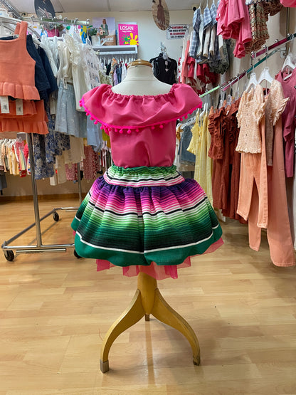SET PATRIO TUTU CON BLUSA CAMPESINA ROSA POMPON ROSA, FALDA RAYAS SALTILLO