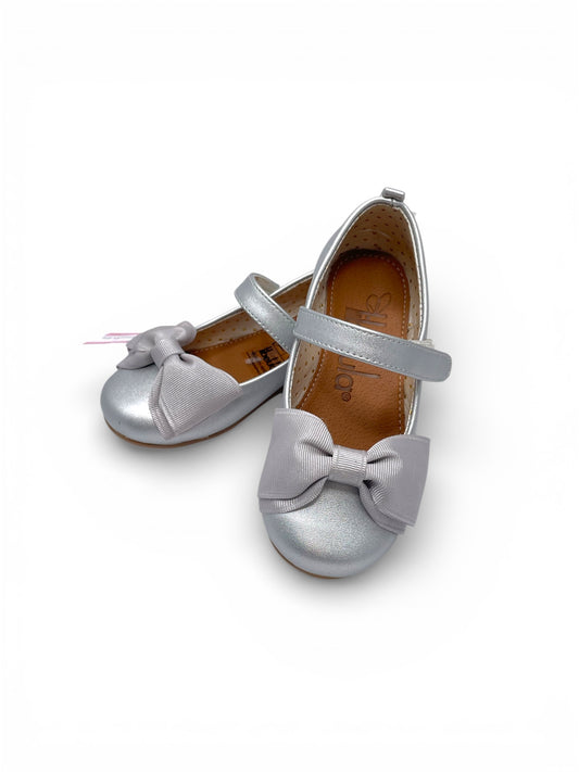 Zapato Moño Doble Listón Falla, color plata cierre velcro