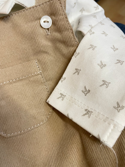Conjunto body blanco + pañalero beige de micropana pana beige