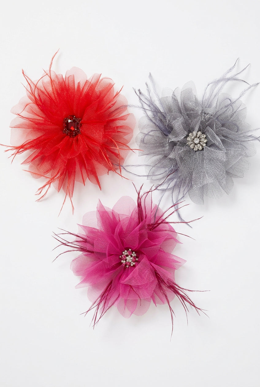 Broche flor grande pétalos tul