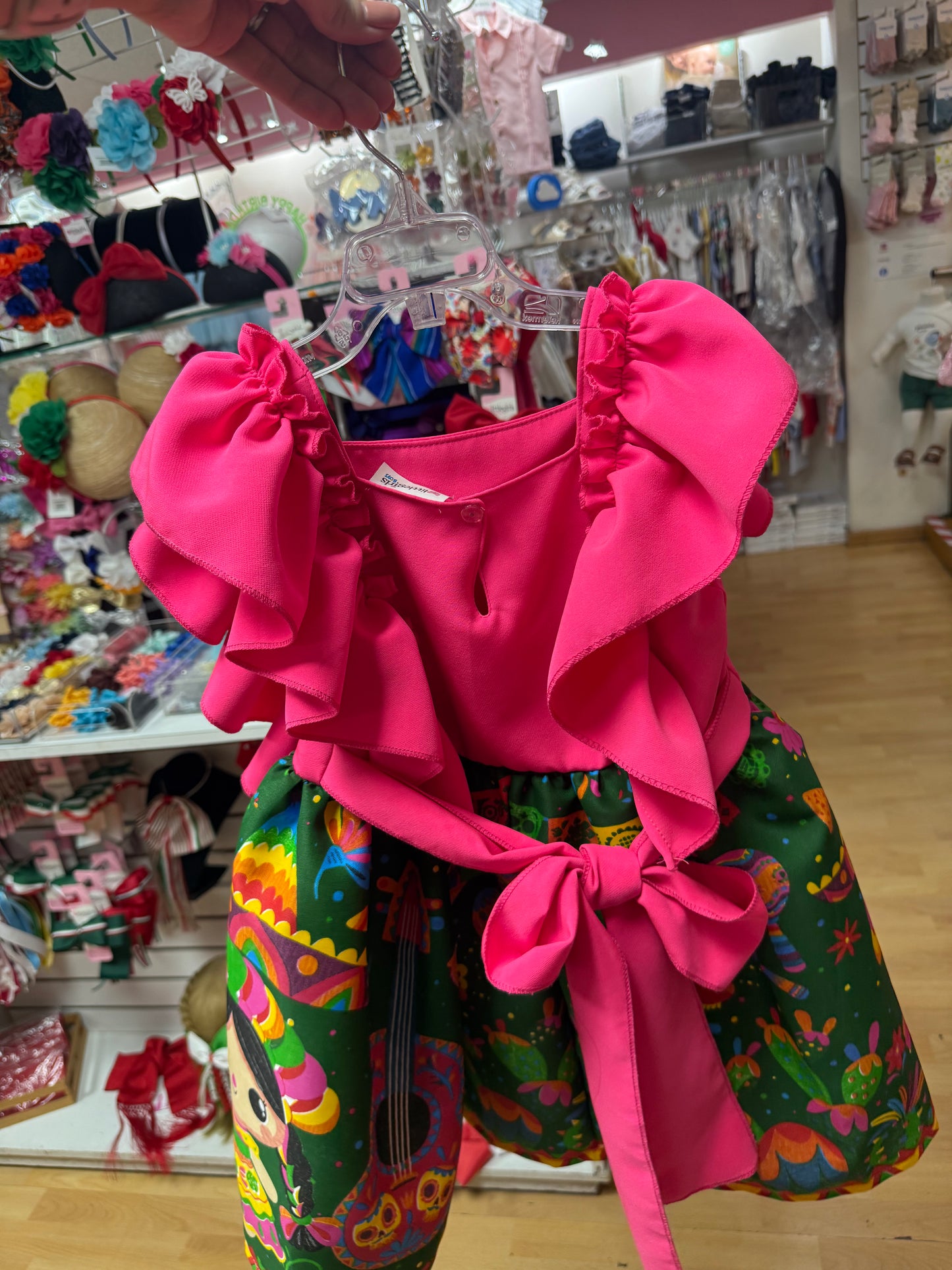 VESTIDO ADELITA TIPICO PATRIO ELEGANTE PETO ROSA, FALDA VERDE MUÑECAS