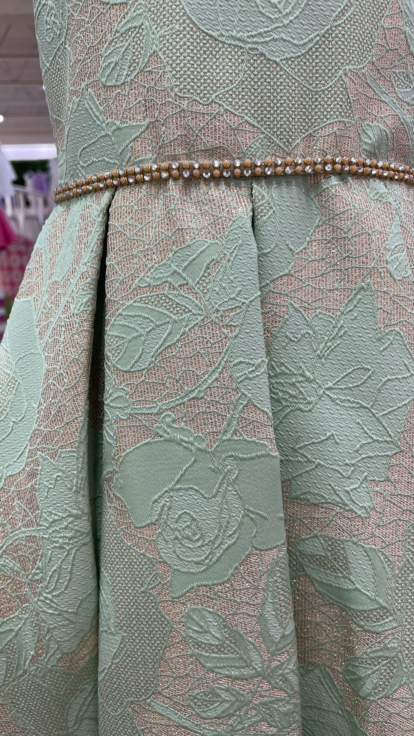 Vestido Verde Menta Brocado Cinto Dorado