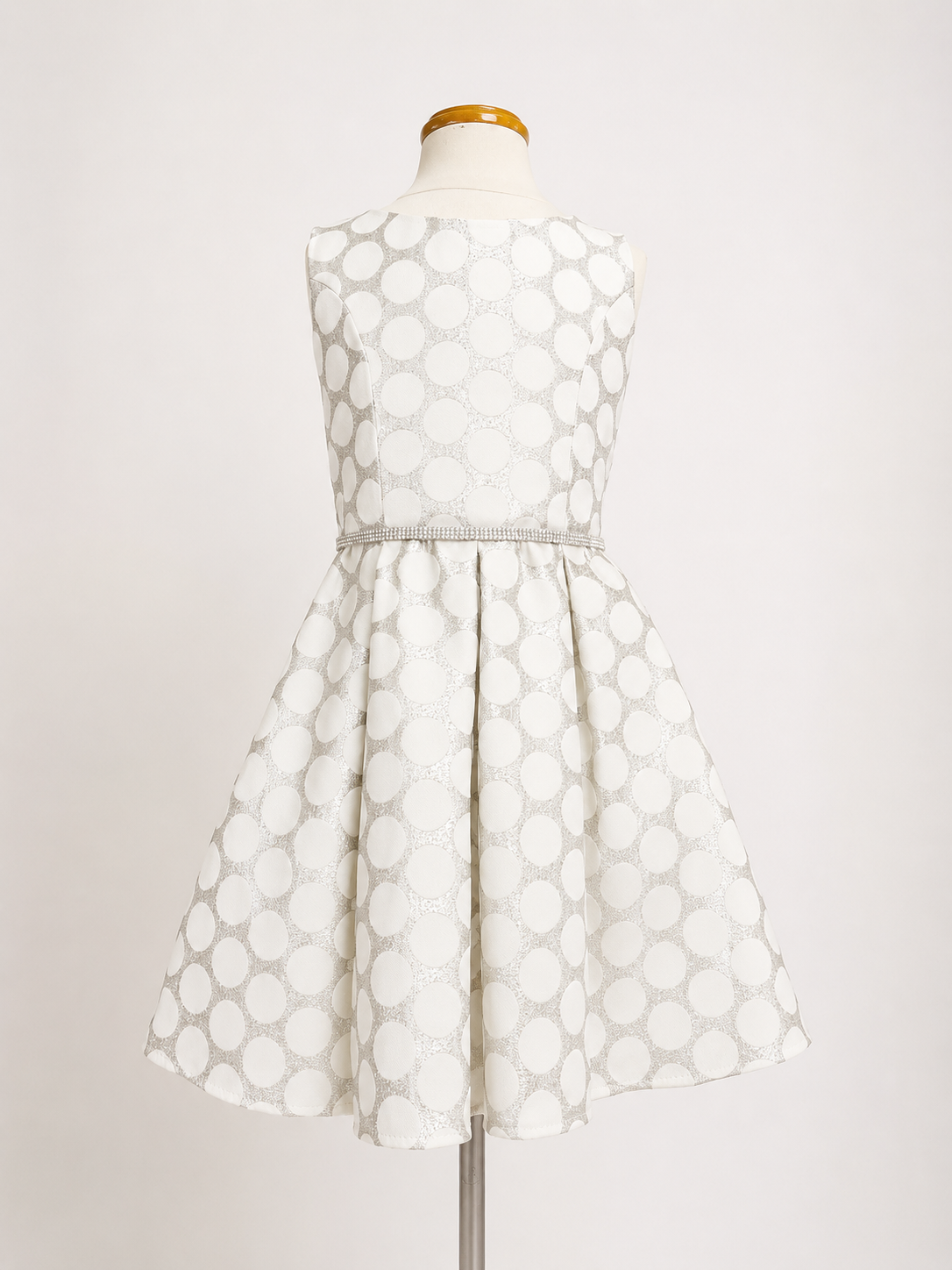 Vestido brocado estampado bolas plata ivory con cinto de cristal