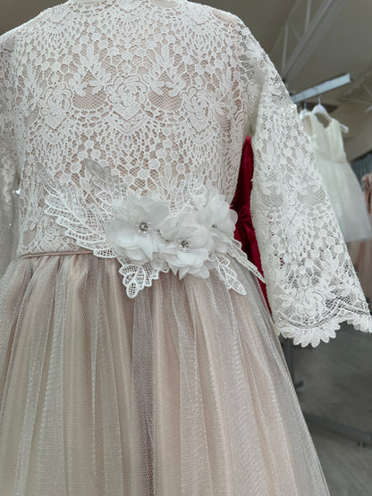 Vestido manga 3/4 color blush falda tul blusa encaje