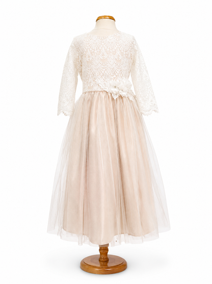 Vestido manga 3/4 color blush falda tul blusa encaje