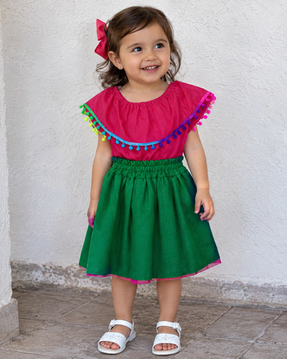 SET PATRIO TUTU CON BLUSA CAMPESINA ROSA POMPON ARCOIRIS, FALDA VERDE