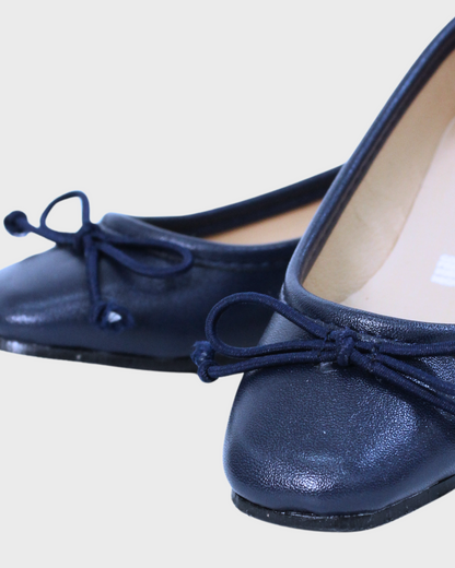 Zapato marino con punta cuadrada moño michelle