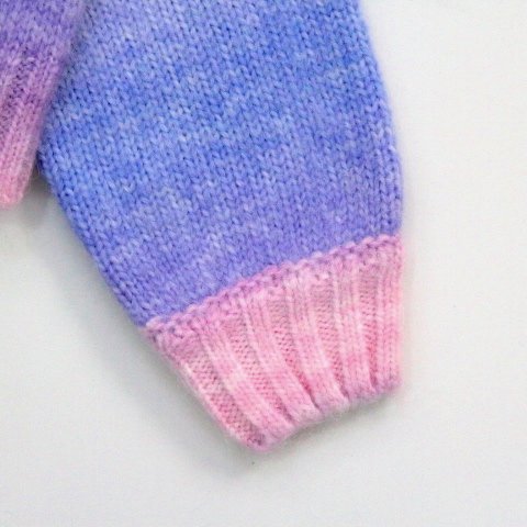 suéter a rayas, tejido tonos morados y rosas